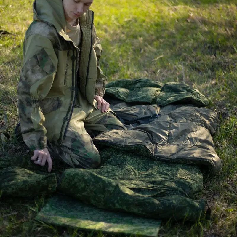 Russian military-issued 2021 new model outdoor cold-proof sleeping bag